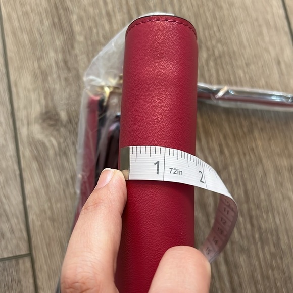 Crown & Ivy Cranberry Crossbody - Picture 8 of 9